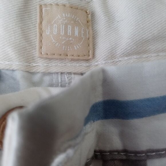 Journey stripe shorts size 11/12 - Picture 7 of 7